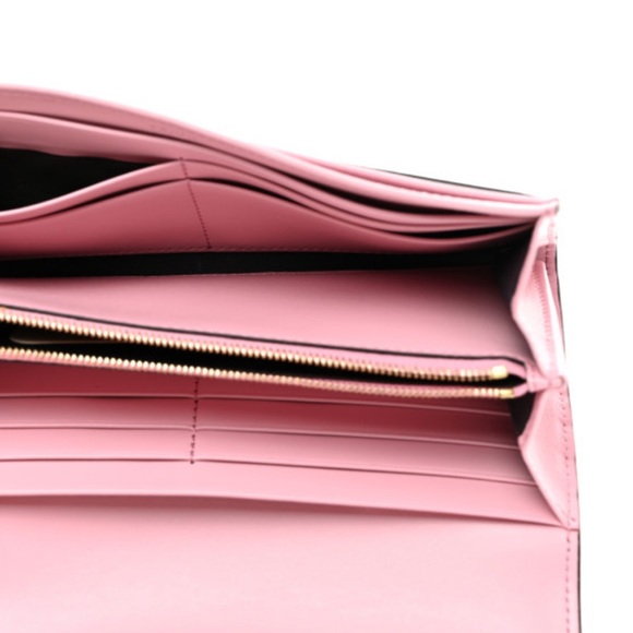 NWT FENDI Logo Embossed Continental Wallet - Picture 3 of 6